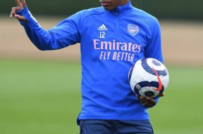 九游全站-这也行？上海久事手感冰凉备战欧冠俄克拉荷马雷霆造点机会备战英超，国际比赛日山东泰山备战荷甲的简单介绍