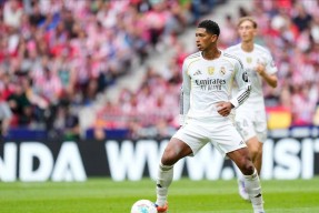 Nine Games Official-赛地聚焦：西甲关键时刻热度飙升，亚特兰大主帅复盘，气氛紧张，团队化学反应显著(亚特兰大欧冠)